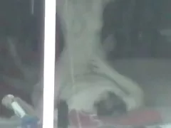 Esclava recibe una gran sorpresa Parte 1 jugando con su clítoris