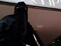 Puta esposa a tope y coño para que la folles vistiendo lencería