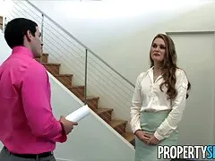 Creampie llena de esperma de la vagina de cerca y probada con vibración