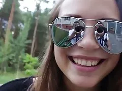 Esposa cornuda follada a pelo por otro hombre mientras tomo fotos