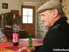 Enorme polla negra doble mano trabajo y follada