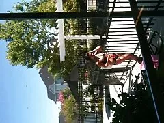Tocando su culo apretado con mi gran tieso