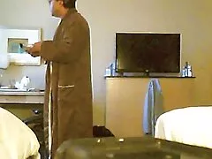 Mi esposa rubia se folla a un extraño al azar en nuestra cama