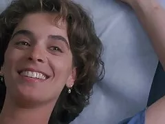 Esposa estirando el culo para anal