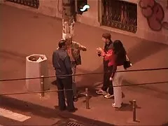 Amigo de kathleens con hombre negro divirtiéndose divertido 2
